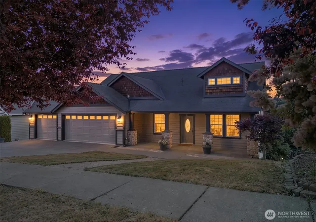 Photo 1 of Single family home for sale at 2110 26th Place Se, Puyallup, WA 98372 | MLS# NWM2546814 | Listing updated on 2026-09-18