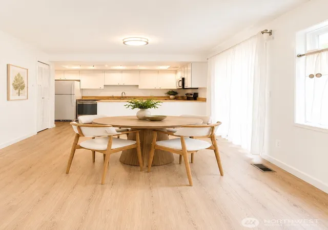 Photo 4 of Condo for sale at 12716 NE 120th Street #H3, Kirkland, WA 98034 | MLS# NWM2546836 | Listing updated on 2026-09-25