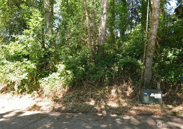 Photo 1 of Land for sale at 2428 Archwood Dr, Longview, WA 98632 | MLS# NWM2546862 | Listing updated on 2026-09-22