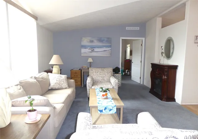 Photo 3 of Manufactured home for sale at 1711 S Delores Pl, Port Angeles, WA 98363 | MLS# NWM2546863 | Listing updated on 2026-09-22