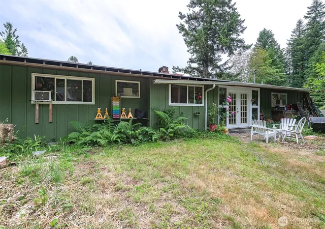 Photo 3 of Single family home for sale at 4634 365th Avenue Se, Fall City, WA 98024 | MLS# NWM2546870 | Listing updated on 2026-09-22