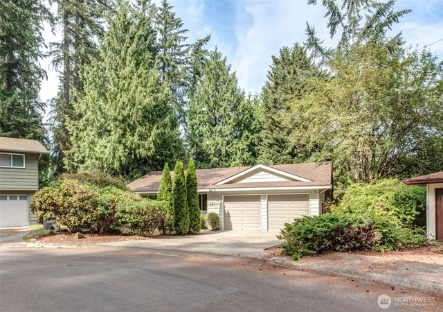 Photo 2 of Single family home for sale at 13530 Ne 78th Street, Redmond, WA 98052 | MLS# NWM2546883 | Listing updated on 2026-10-03