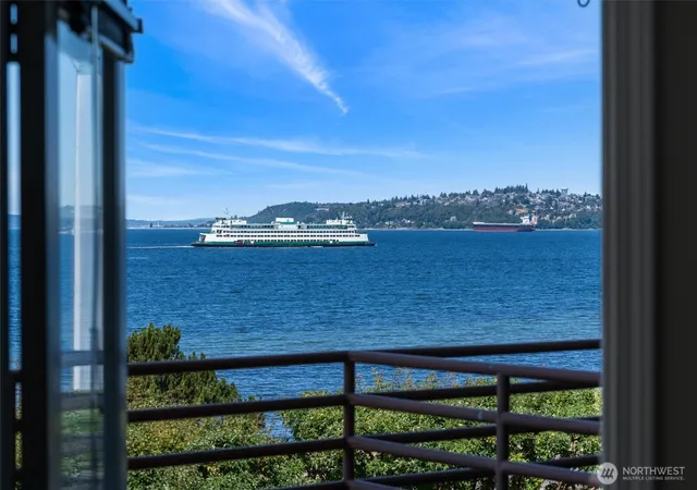 Photo 2 of Sale Pending at 1564 Alki Ave Sw #106, Seattle, WA 98116 | MLS# NWM2546902 | Listing updated on 2026-09-26