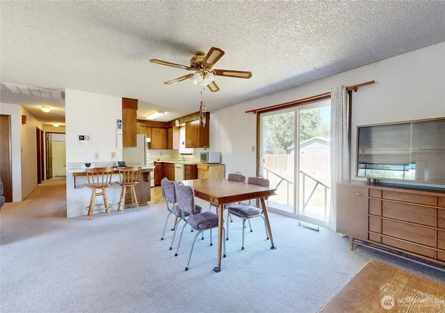 Photo 4 of Single family home for sale at 516 Rose St, Milton Freewater, OR 97862 | MLS# NWM2546921 | Listing updated on 2026-09-22