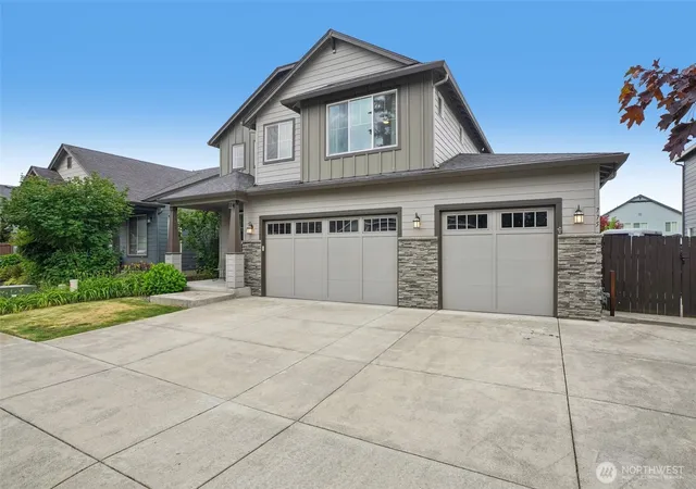 Photo 1 of Single family home for sale at 775 N 49 Avenue, Ridgefield, WA 98642 | MLS# NWM2546985 | Listing updated on 2026-09-30