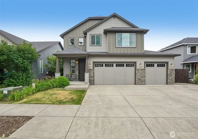 Photo 2 of Single family home for sale at 775 N 49 Avenue, Ridgefield, WA 98642 | MLS# NWM2546985 | Listing updated on 2026-09-30