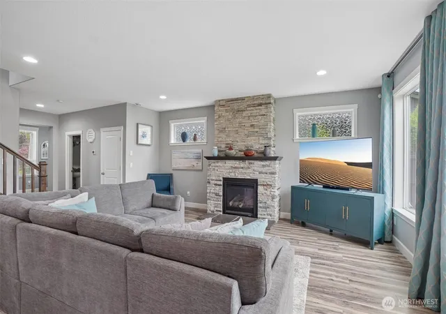 Photo 4 of Single family home for sale at 775 N 49 Avenue, Ridgefield, WA 98642 | MLS# NWM2546985 | Listing updated on 2026-09-30