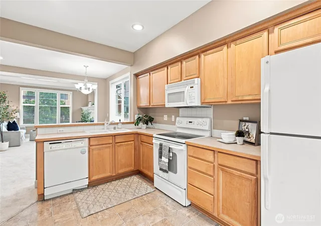 Photo 4 of Townhouse for sale at 129 Birch St, Tacoma, WA 98466 | MLS# NWM2547081 | Listing updated on 2026-09-22