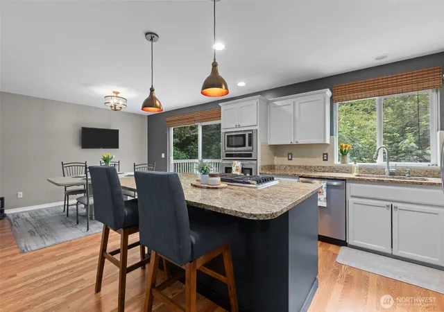 Photo 3 of Single family home for sale at 37811 21st Court S, Federal Way, WA 98003 | MLS# NWM2547095 | Listing updated on 2026-09-19