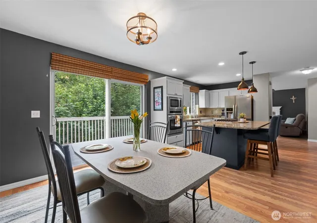 Photo 3 of Single family home for sale at 37811 21st Court S, Federal Way, WA 98003 | MLS# NWM2547095 | Listing updated on 2026-09-19