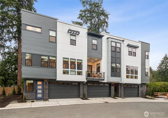 Photo 2 of Townhouse for sale at 18923 99th Place Ne #B, Bothell, WA 98011 | MLS# NWM2547097 | Listing updated on 2026-09-29