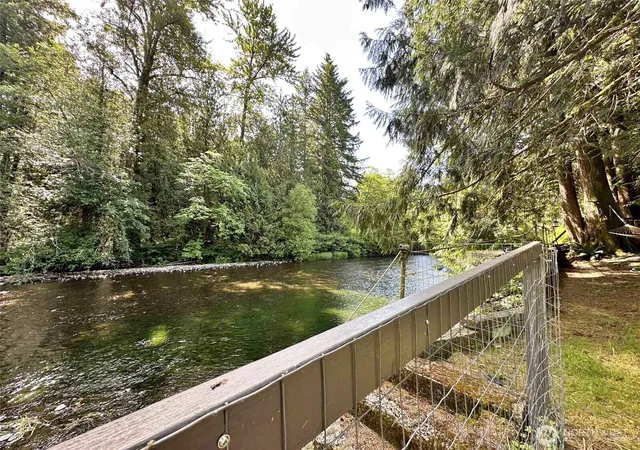 Photo 3 of Manufactured home for sale at 170 Tilton Dr, Morton, WA 98356 | MLS# NWM2547114 | Listing updated on 2026-09-25