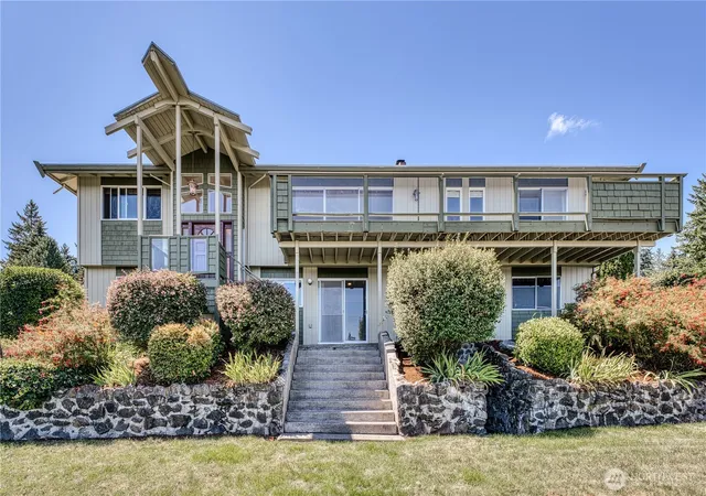 Photo 3 of Single family home for sale at 7912 Se Puget Hts Ln, Port Orchard, WA 98366 | MLS# NWM2547135 | Listing updated on 2026-10-02