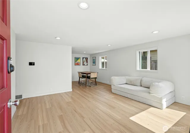 Photo 2 of Condo for sale at 9520 2nd Avenue NW, Seattle, WA 98117 | MLS# NWM2547144 | Listing updated on 2026-09-30