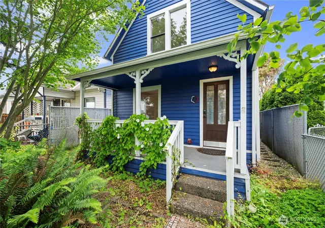 Photo 1 of Sale Pending at 2410 State St, Everett, WA 98201 | MLS# NWM2547156 | Listing updated on 2026-08-15