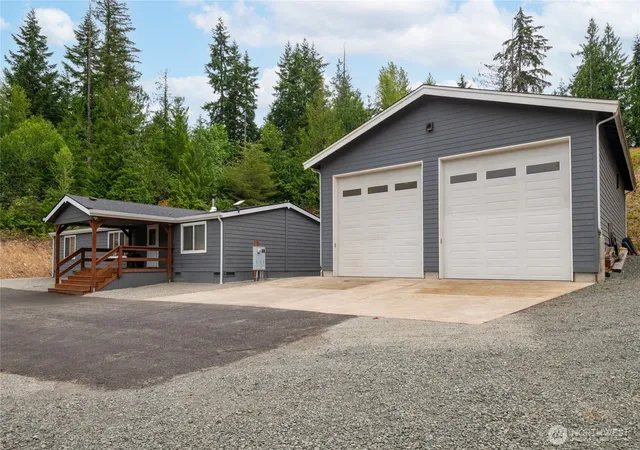 Photo 3 of Manufactured home for sale at 25918 158th Street Ct E, Buckley, WA 98321 | MLS# NWM2547159 | Listing updated on 2026-10-01