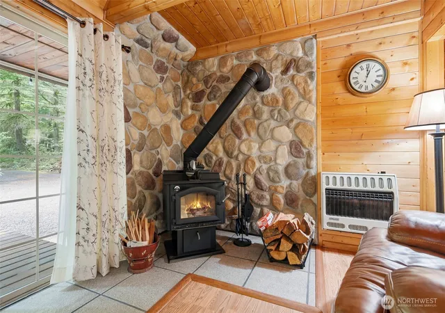 Photo 3 of Single family home for sale at 191 Northwoods Cabin, Cougar, WA 98616 | MLS# NWM2547169 | Listing updated on 2026-09-22