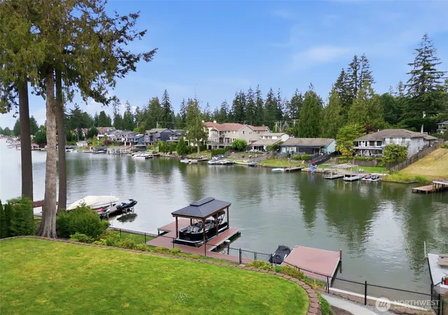 Photo 4 of Single family home for sale at 20910 Church Lake Dr E, Bonney Lake, WA 98391 | MLS# NWM2547175 | Listing updated on 2026-09-22