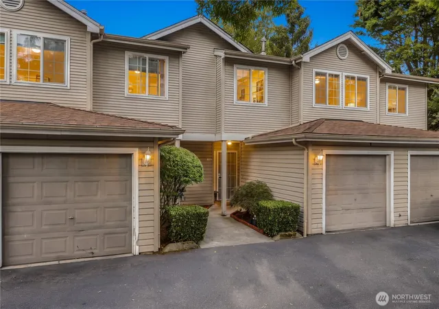 Photo 2 of Townhouse for sale at 501 23rd Avenue S #C3, Seattle, WA 98144 | MLS# NWM2547204 | Listing updated on 2026-09-29