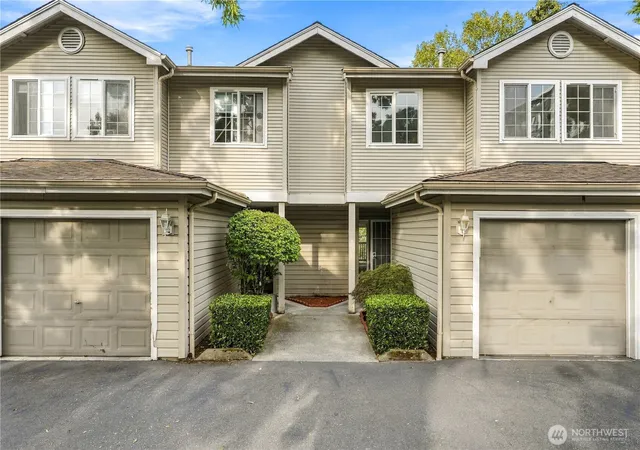 Photo 3 of Townhouse for sale at 501 23rd Avenue S #C3, Seattle, WA 98144 | MLS# NWM2547204 | Listing updated on 2026-09-29