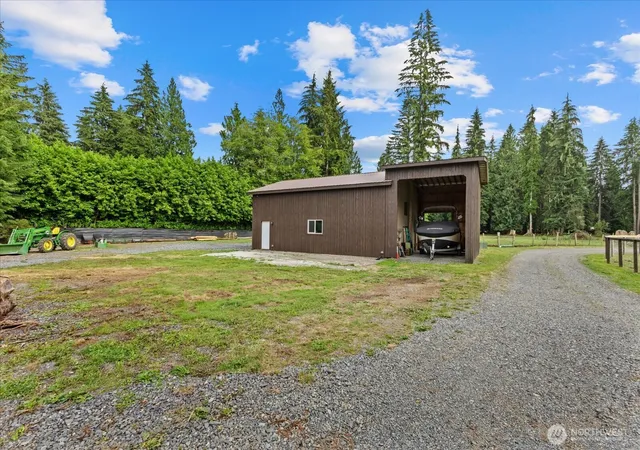 Photo 2 of Single family home for sale at 15619 N Trangen Loop Rd, Arlington, WA 98223 | MLS# NWM2547217 | Listing updated on 2026-10-02