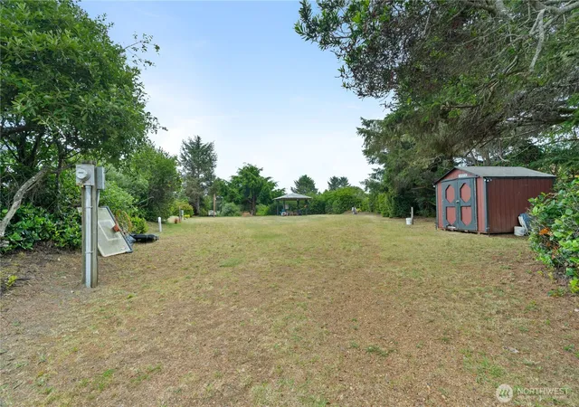 Photo 2 of Sale Pending at 359 Geoduck Loop Sw, Ocean Shores, WA 98569 | MLS# NWM2547305 | Listing updated on 2026-09-29