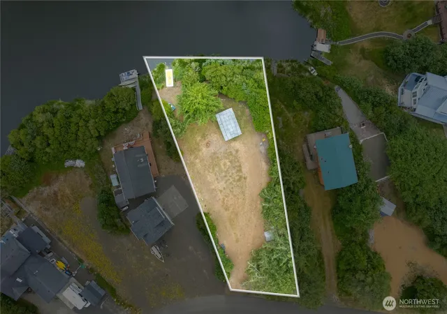 Photo 3 of Sale Pending at 359 Geoduck Loop SW, Ocean Shores, WA 98569 | MLS# NWM2547305 | Listing updated on 2026-09-29