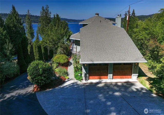 Photo 1 of Single family home for sale at 6921 120th Street Nw, Gig Harbor, WA 98332 | MLS# NWM2547317 | Listing updated on 2026-09-23
