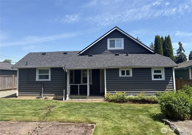 Photo 3 of House for sale at 2519 Baker Ave, Everett, WA 98201 | MLS# NWM2547331 | Listing updated on 2026-07-07