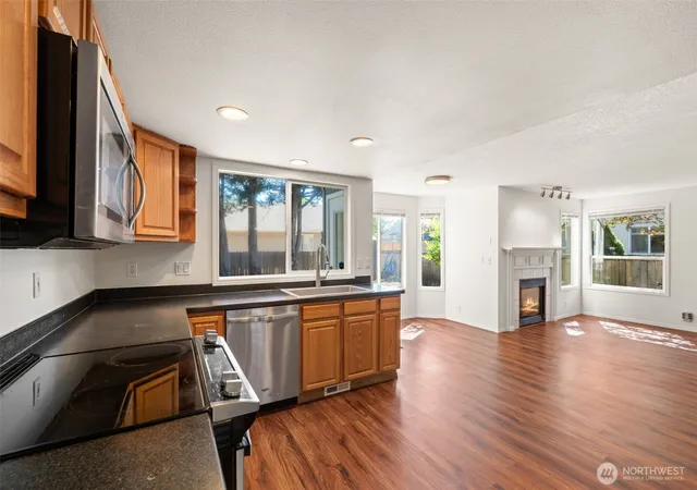 Photo 3 of Single family home for sale at 2303 Se 184th Avenue, Vancouver, WA 98683 | MLS# NWM2547333 | Listing updated on 2026-10-21