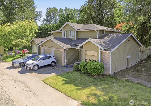 Multi family home for sale at 6808 112th Avenue E, Puyallup, WA 98372 | MLS# NWM2547346