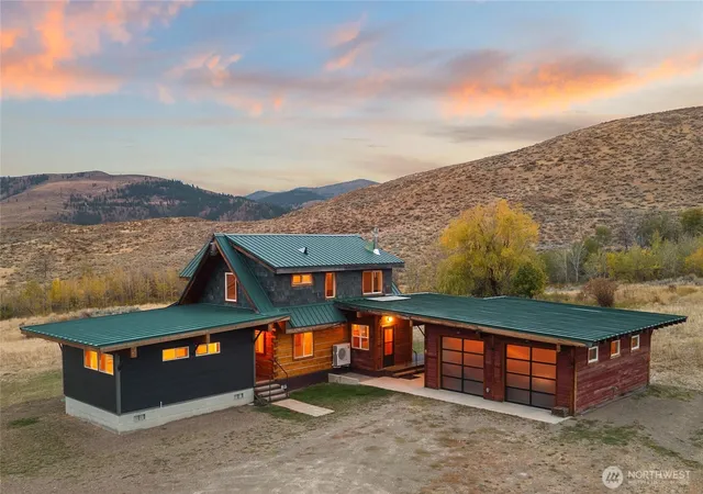 Single family home for sale at 135 Hamilton Ranch Loop, Winthrop, WA 98862 | MLS# NWM2547378