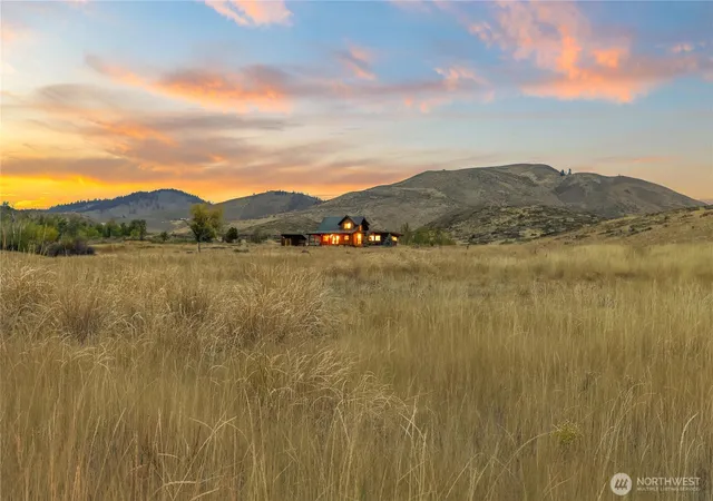 Photo 3 of Single family home for sale at 135 Hamilton Ranch Loop, Winthrop, WA 98862 | MLS# NWM2547378 | Listing updated on 2026-09-27