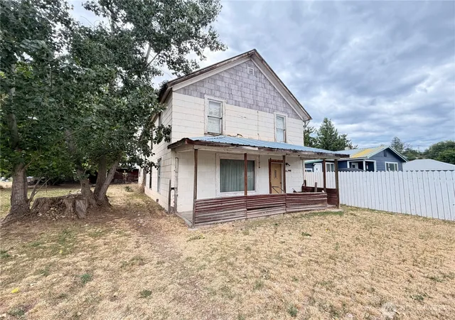 Photo 1 of Single family home for sale at 1308 Juniper St, Oroville, WA 98844 | MLS# NWM2547387 | Listing updated on 2026-09-22