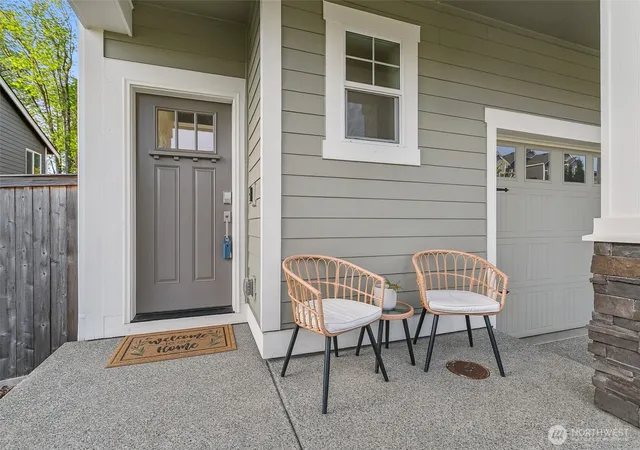 Photo 2 of Single family home for sale at 20438 Se 256th Street, Kent, WA 98042 | MLS# NWM2547408 | Listing updated on 2026-09-28