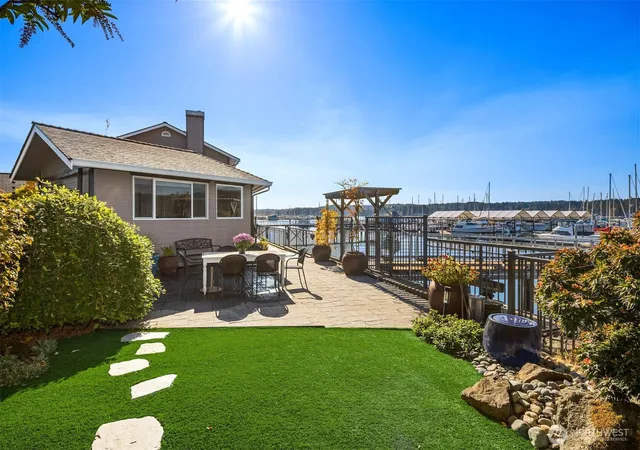 Photo 4 of Sale Pending at 18211 Fjord Dr NE, Poulsbo, WA 98370 | MLS# NWM2547418 | Listing updated on 2026-09-25