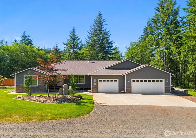 Photo 1 of Single family home for sale at 59 Timothy Ln E, Elma, WA 98541 | MLS# NWM2547422 | Listing updated on 2026-09-22
