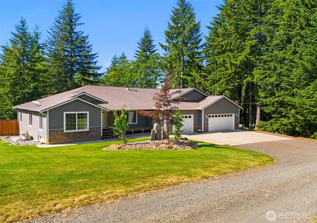 Photo 2 of Single family home for sale at 59 Timothy Ln E, Elma, WA 98541 | MLS# NWM2547422 | Listing updated on 2026-09-22