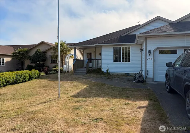 Photo 3 of Sale Pending at 137 Canal Dr Ne, Ocean Shores, WA 98569 | MLS# NWM2547431 | Listing updated on 2026-09-30