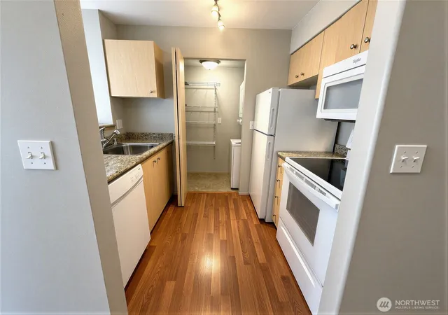 Photo 4 of Condo for sale at 2818 Grand Ave #B407, Everett, WA 98201 | MLS# NWM2547440 | Listing updated on 2026-09-22