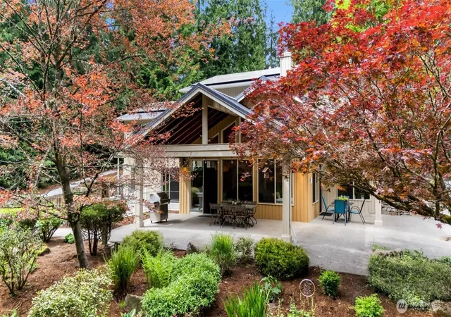 Photo 4 of Single family home for sale at 25119 NE 18th Street, Sammamish, WA 98074 | MLS# NWM2547448 | Listing updated on 2026-09-29