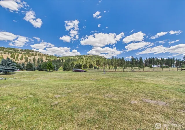 Photo 3 of Manufactured home for sale at 19 Louie Crk Rd, Curlew, WA 99118 | MLS# NWM2547450 | Listing updated on 2026-09-22