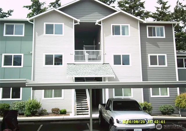 Photo 2 of Sale Pending at 1621 Sw Mulberry Pl #D303, Oak Harbor, WA 98277 | MLS# NWM2547454 | Listing updated on 2026-09-30