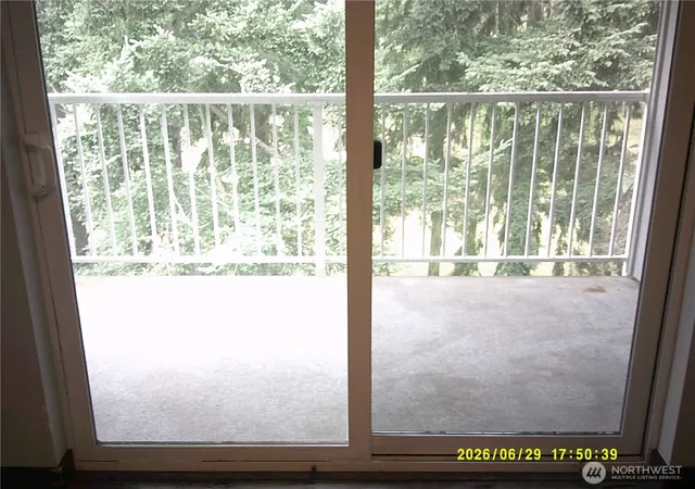 Photo 3 of Sale Pending at 1621 SW Mulberry Pl #D303, Oak Harbor, WA 98277 | MLS# NWM2547454 | Listing updated on 2026-09-30