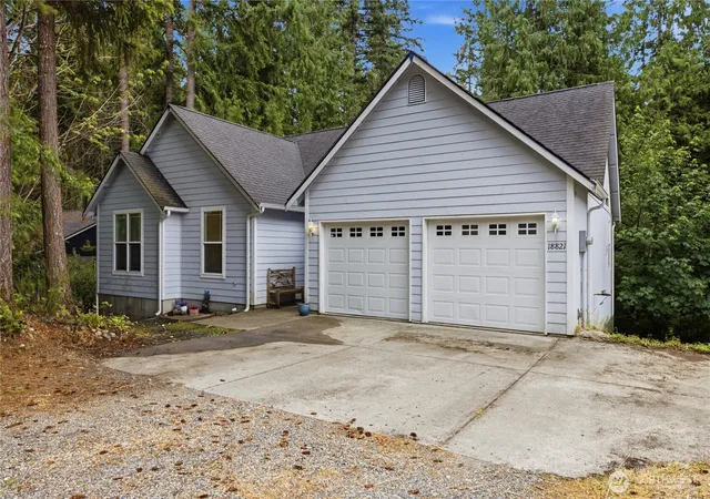 Photo 1 of Single family home for sale at 18821 Rampart Dr Se, Yelm, WA 98597 | MLS# NWM2547459 | Listing updated on 2026-09-22