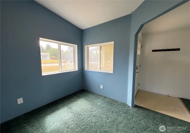 Photo 4 of Manufactured home for sale at 1704 S Delores Pl, Port Angeles, WA 98363 | MLS# NWM2547461 | Listing updated on 2026-09-22