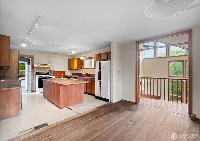 Photo 4 of Single family home for sale at 15593 State Route 9, Mount Vernon, WA 98274 | MLS# NWM2547468 | Listing updated on 2026-09-22