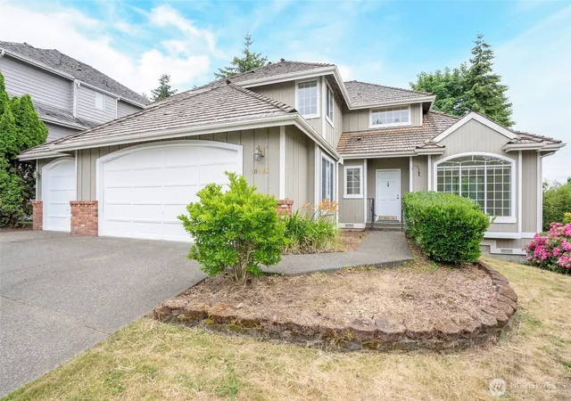 Photo 3 of Single family home for sale at 10103 Se 225th Place, Kent, WA 98031 | MLS# NWM2547498 | Listing updated on 2026-09-25
