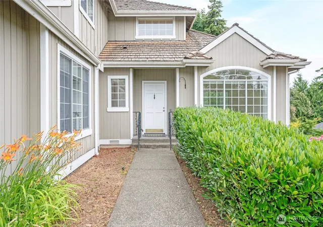 Photo 3 of Single family home for sale at 10103 SE 225th Place, Kent, WA 98031 | MLS# NWM2547498 | Listing updated on 2026-09-25