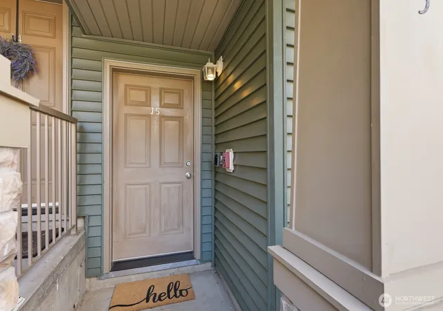 Photo 3 of Sale Pending at 15325 SE 155th Place #J5, Renton, WA 98058 | MLS# NWM2547504 | Listing updated on 2026-09-21
